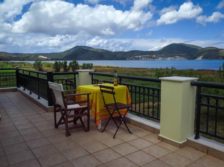 Villa Rania: Ευάερη Βίλα Με Θέα Τη Θάλασσα Lixouri Buitenkant foto