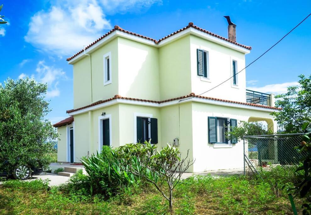 Villa Rania: Ευάερη Βίλα Με Θέα Τη Θάλασσα Lixouri Buitenkant foto