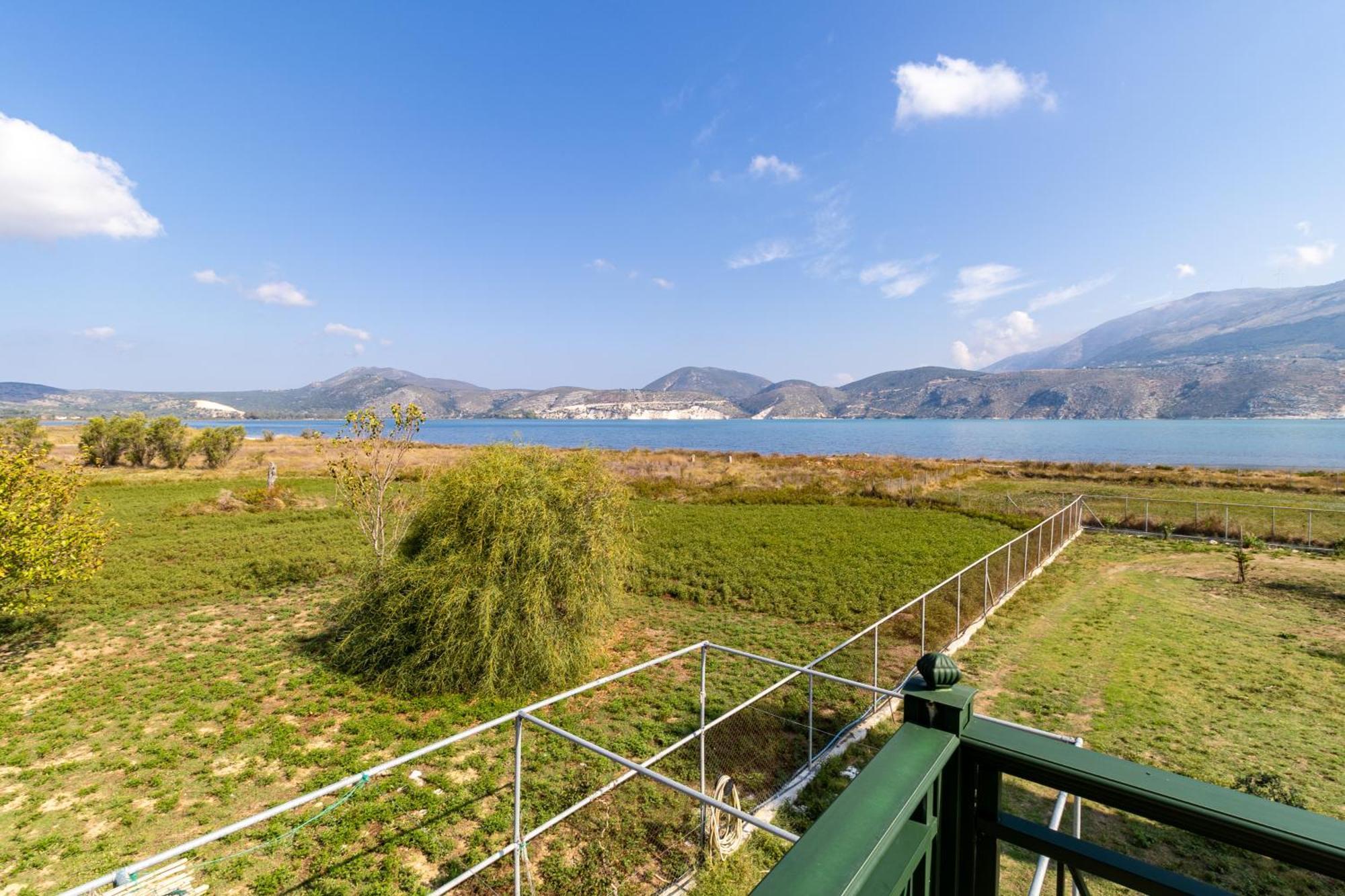 Villa Rania: Ευάερη Βίλα Με Θέα Τη Θάλασσα Lixouri Buitenkant foto